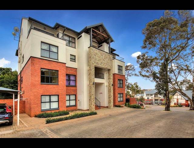 3 BEDROOM APARTMENT FOR SALE IN OAKDENE
